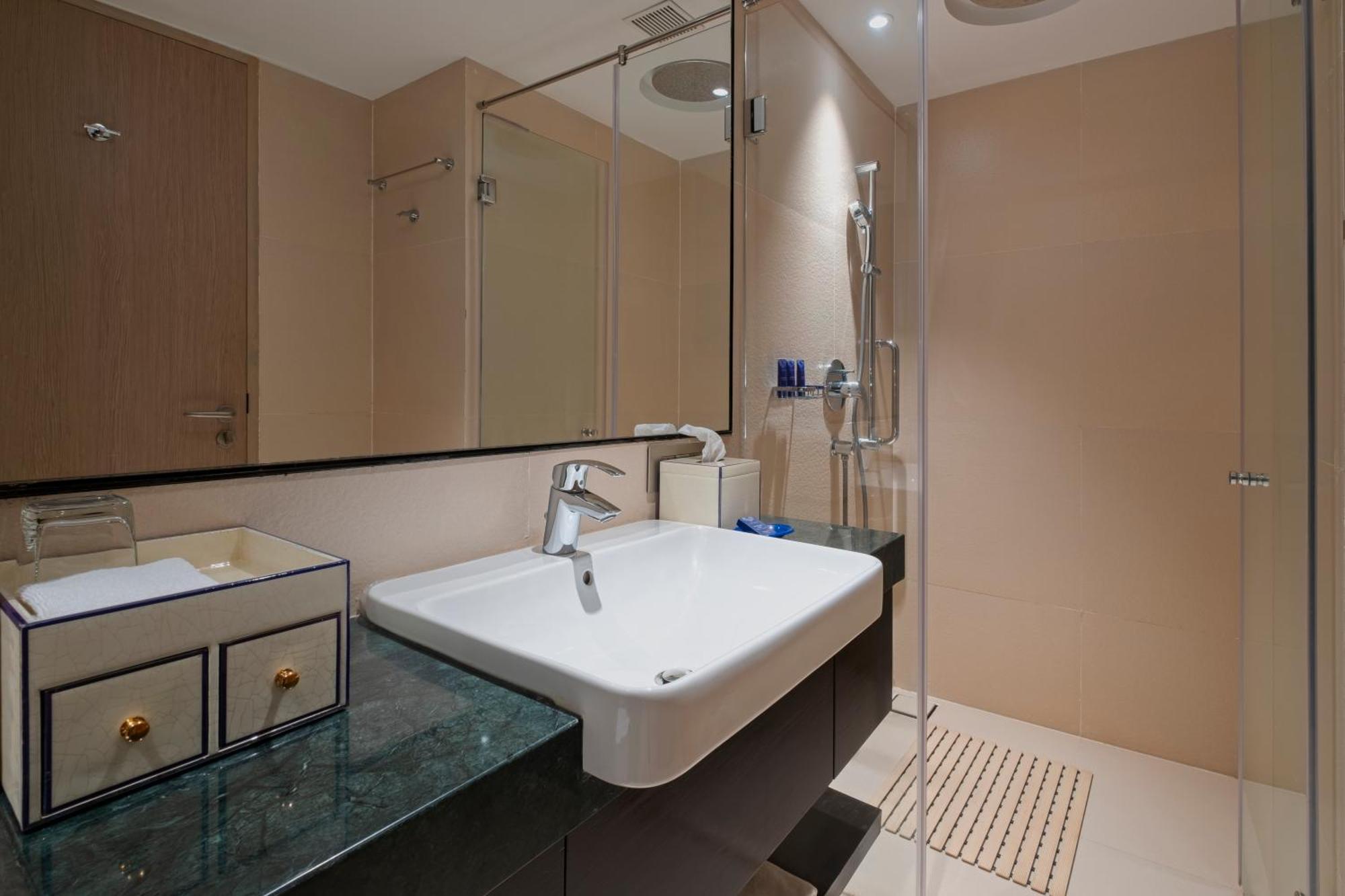 Vivanta Goa, Miramar Panaji Εξωτερικό φωτογραφία